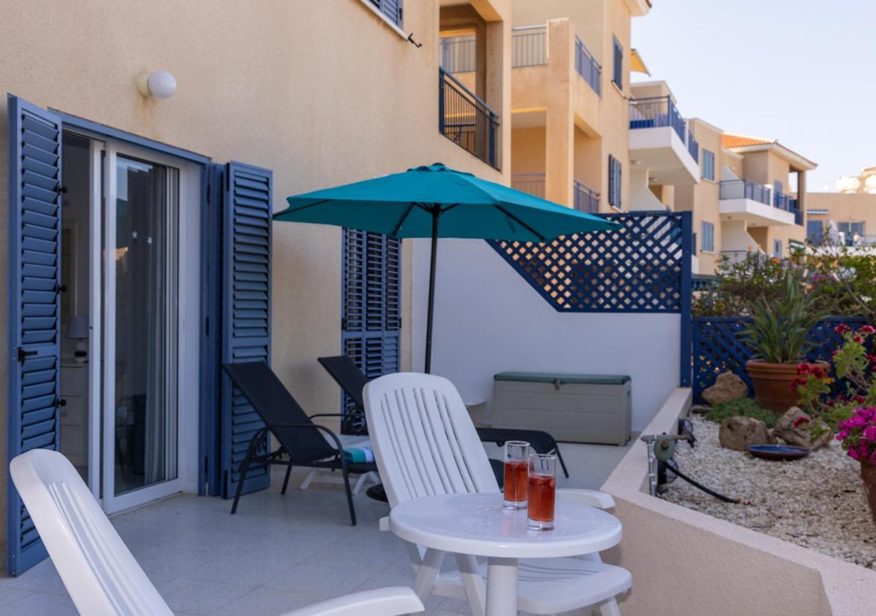 105 Kings Palace - Fabulous 2 Bed, 2 Bath, Large Patio With Garden - Sea Views Paphos Buitenkant foto