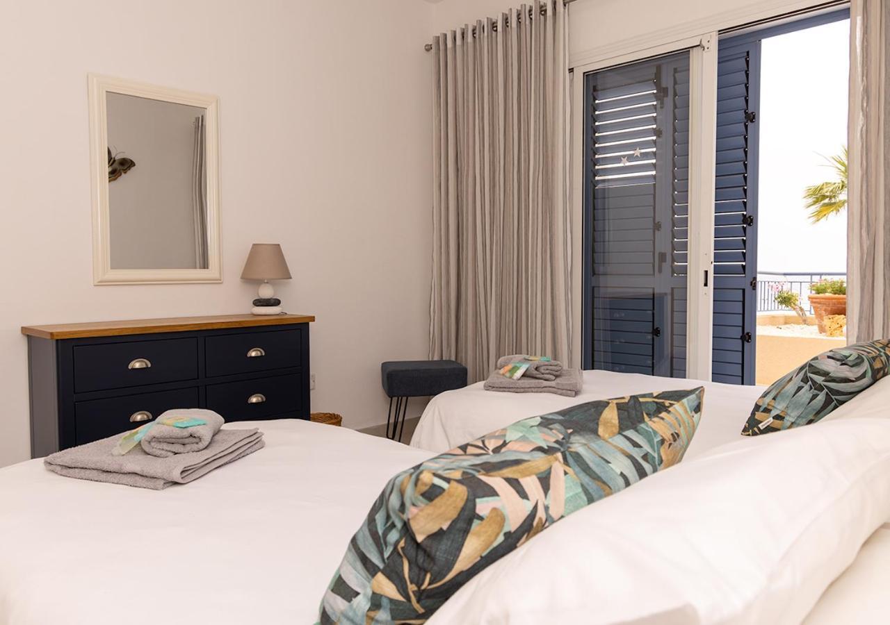 105 Kings Palace - Fabulous 2 Bed, 2 Bath, Large Patio With Garden - Sea Views Paphos Buitenkant foto