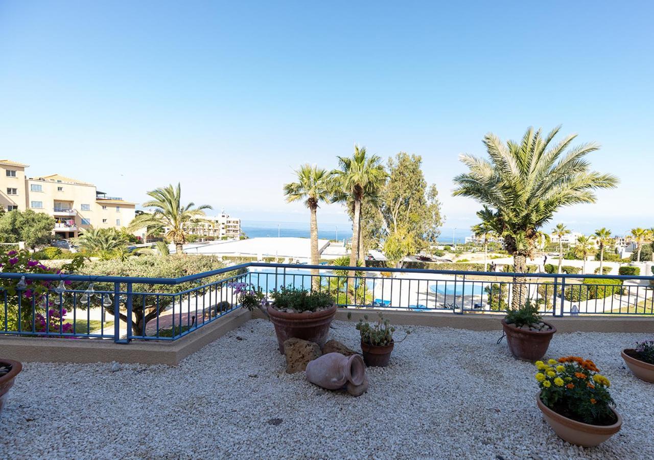 105 Kings Palace - Fabulous 2 Bed, 2 Bath, Large Patio With Garden - Sea Views Paphos Buitenkant foto