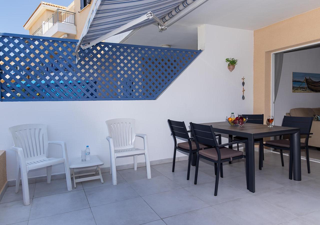 105 Kings Palace - Fabulous 2 Bed, 2 Bath, Large Patio With Garden - Sea Views Paphos Buitenkant foto