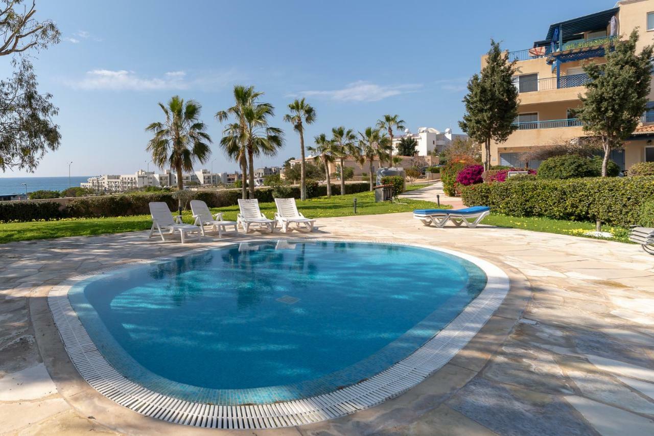 105 Kings Palace - Fabulous 2 Bed, 2 Bath, Large Patio With Garden - Sea Views Paphos Buitenkant foto