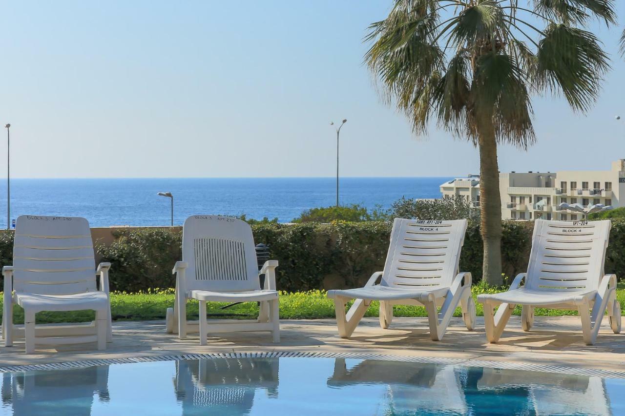 105 Kings Palace - Fabulous 2 Bed, 2 Bath, Large Patio With Garden - Sea Views Paphos Buitenkant foto
