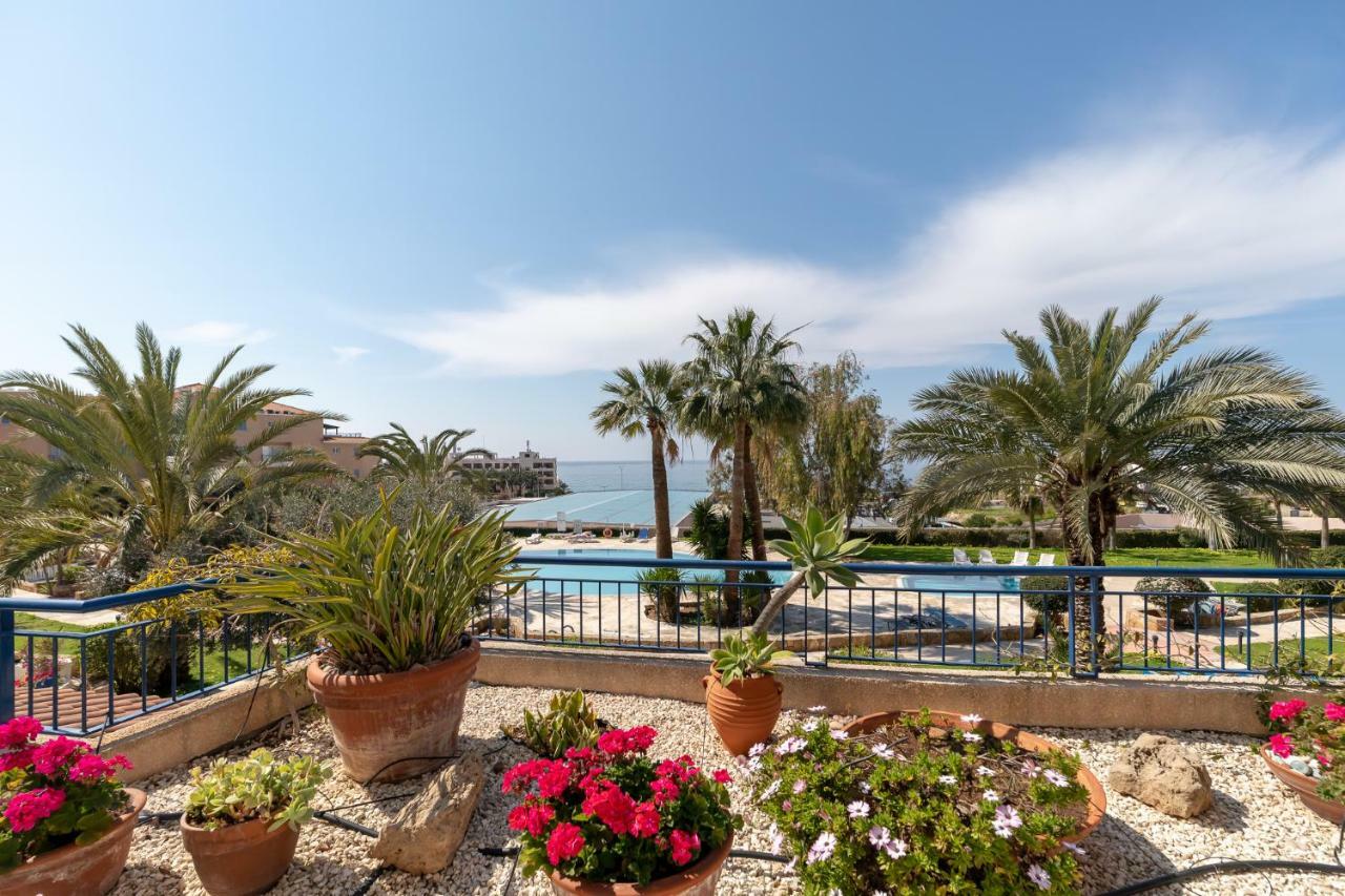 105 Kings Palace - Fabulous 2 Bed, 2 Bath, Large Patio With Garden - Sea Views Paphos Buitenkant foto