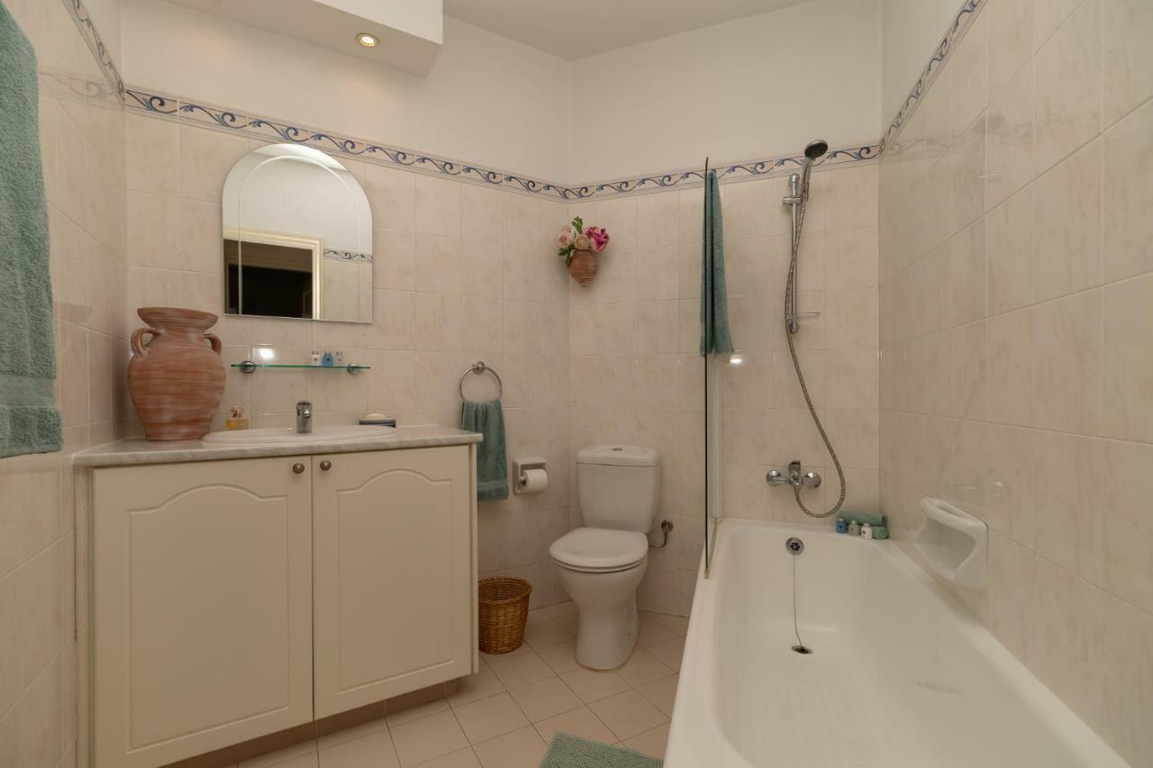 105 Kings Palace - Fabulous 2 Bed, 2 Bath, Large Patio With Garden - Sea Views Paphos Buitenkant foto